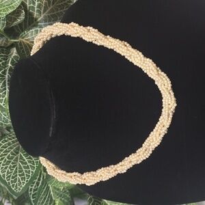 Faux Pearl Twist Vintge Necklace